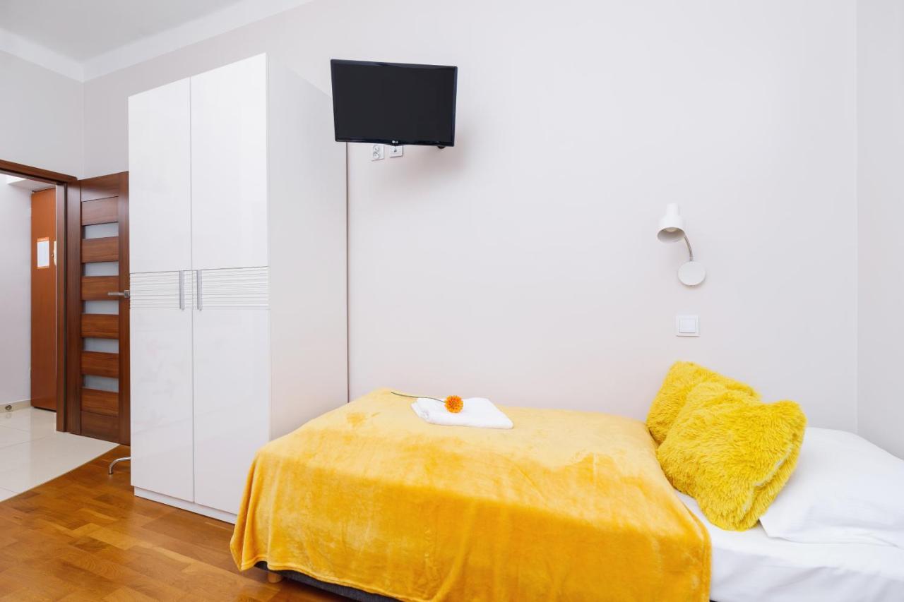 Przytulne Studio Krowoderska Krakow By Noclegi Renters Bagian luar foto